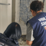 Fiscalização de Mogi Interdita Fábrica Clandestina de Gelo Saborizado e Descarta Mais de 500 kg de Produtos Irregulares