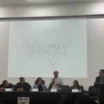 Famílias de Suzano Plantam 60 Mudas de Ipês no Parque Max Feffer com o Projeto ‘Árvore FamiliAR’