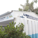 Drogaria é Fechada por Graves Problemas Estruturais e Falta de Higiene