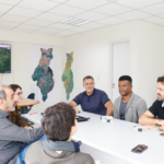 ACMC sorteia moto, notebook e TV no encerramento da campanha “Mogi Vende Mais”