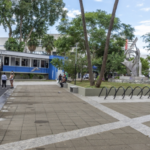 Mais cinco famílias deixam áreas de risco e recebem chaves da casa própria em Mogi