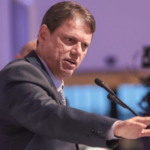 Procon de Itaquá divulga guia para economizar na compra do material escolar