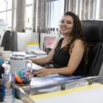 A Guarda Civil Municipal (GCM) de Itaquaquecetuba apresentou um balanço robusto das ações realizadas entre o último sábado (31) e esta terça-feira (3). O destaque da operação foi a descoberta de um centro de distribuição de drogas, a famosa “casa-bomba”, além de uma força-tarefa contra a poluição sonora que percorreu dezenas de bairros.