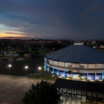 Prefeito Pedro Ishi recepciona alunos e destaca investimento de R$ 12,4 milhões