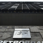 Bolso apertado: Endividamento das famílias brasileiras bate recorde e atinge quase 80% em janeiro