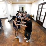 Ritmo e Cultura: Teatro Padre Bento abre oficinas gratuitas de Dança Cigana em Guarulhos