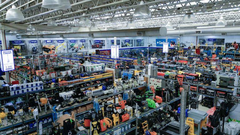 Dutra Máquinas se consolida como o "Paraíso das Ferramentas" em Mogi das Cruzes