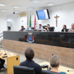 Suzano turbina “Megamutirão de Zeladoria” com novo caminhão varredeira de alta tecnologia