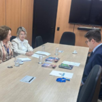 Suzano articula em Brasília ampliação da Central de Interpretação de Libras com apoio federal