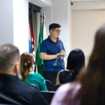 Suzano fecha 2025 com contas no azul e superávit de R$ 160 milhões