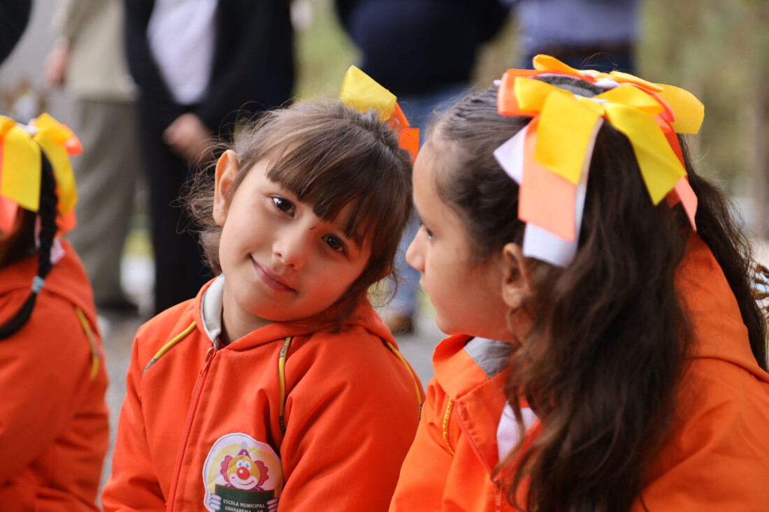 Escola da Natureza Francisca Lerario completa 7 anos de atividades em Guararema com apresentações culturais e foco na educação ambiental. Confira.