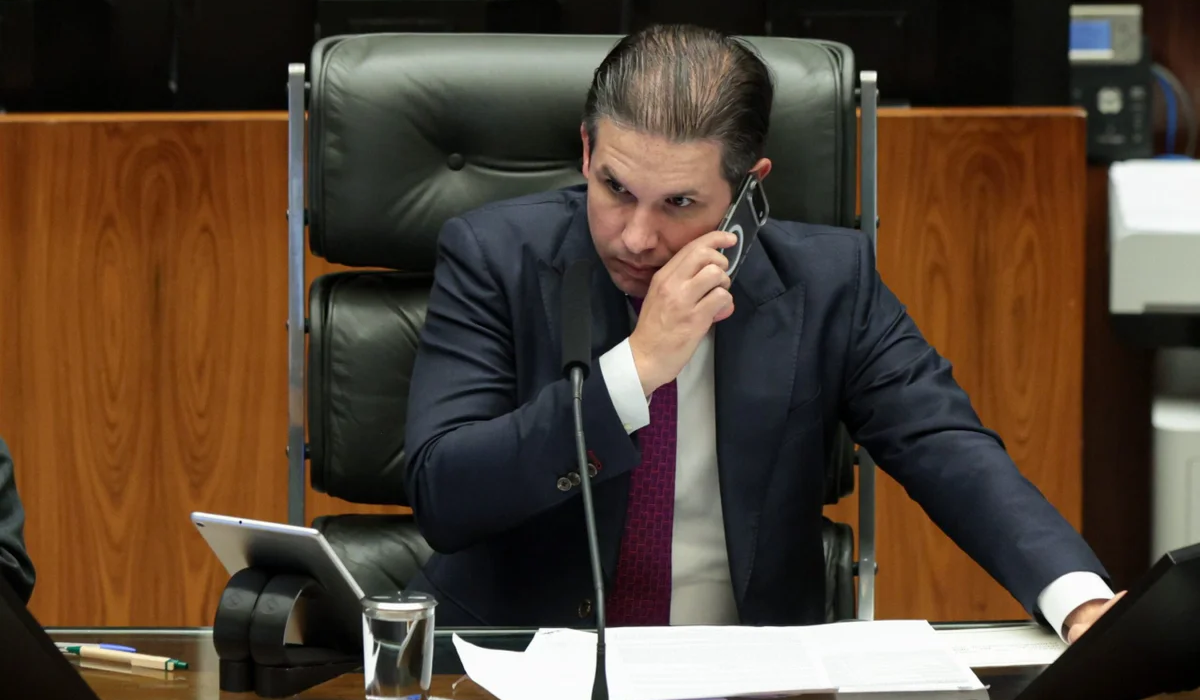 Diálogo entre o governo e a presidência da Câmara fortalece parcerias estratégicas e pautas de apoio econômico no Congresso Nacional.