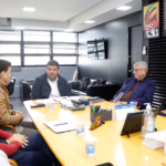 Suzano lança livro pedagógico do Profart e consolida formação artística municipal