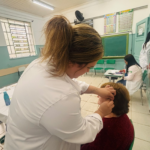 Projeto Árvore FamiliAr reúne moradores e celebra novas mudas no Parque Max Feffer em Suzano
